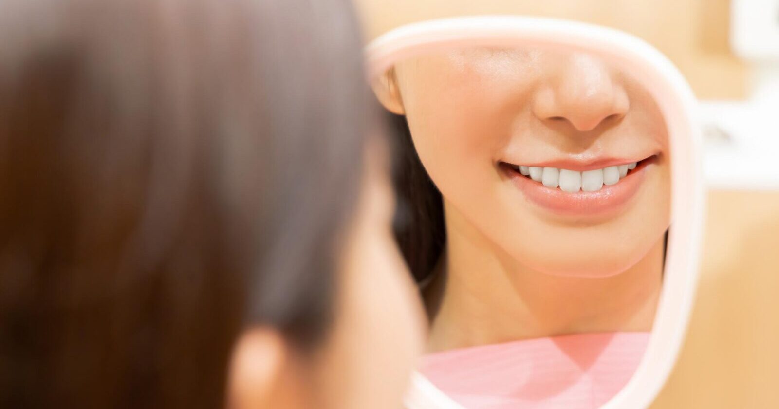 歯が黄ばむ食べ物のイメージ